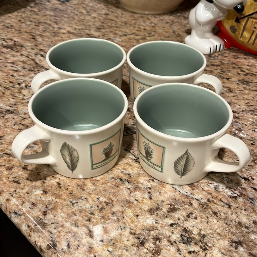 Vintage Pfaltzgraff Naturewood - set of 4 coffee mugs
